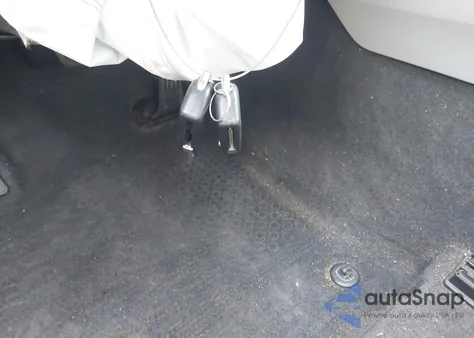 2021 Toyota Camry Le from USA, damaged, VIN 4T1C11AK9MU581752